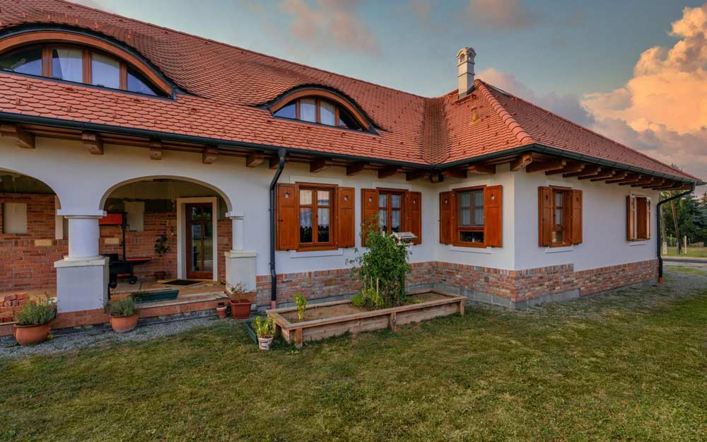 Tondach hódfarkú tetőcserép, téglavörös